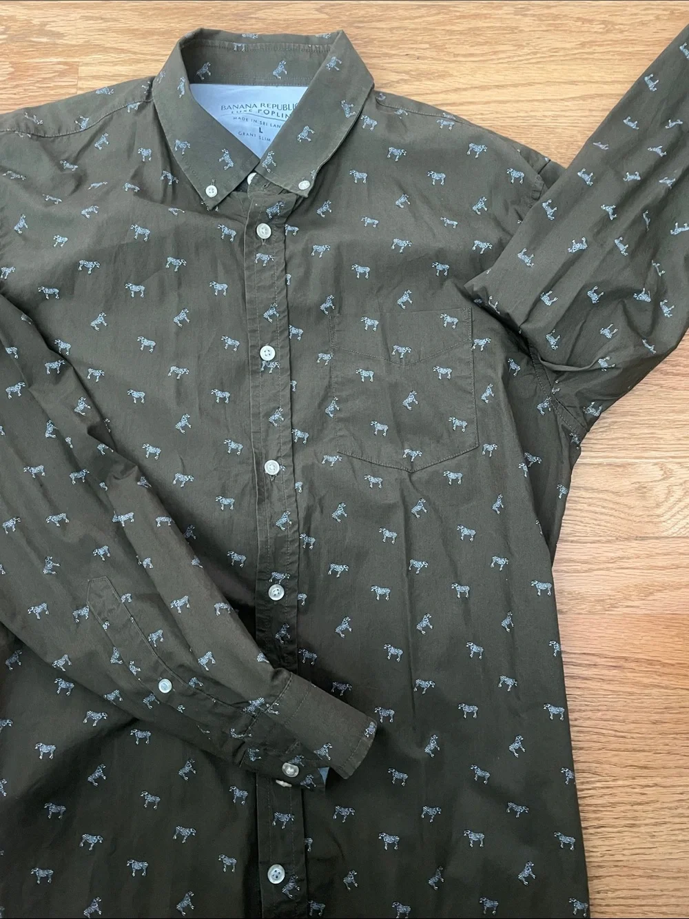 Banana Republic classic button